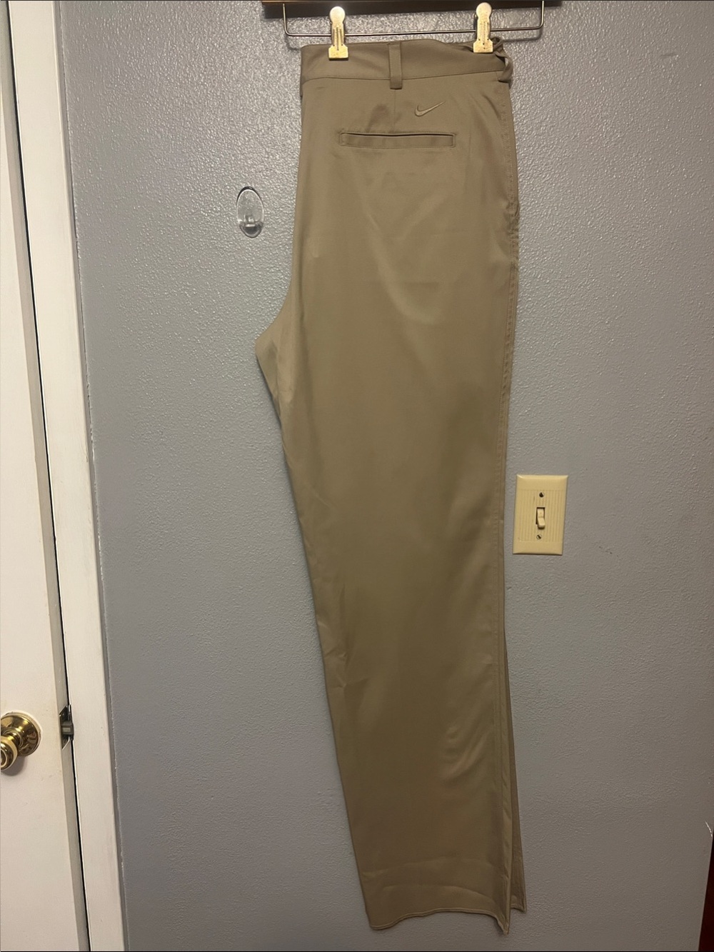 Nike Men’s Golf Khaki velocity Pants in Light Tan